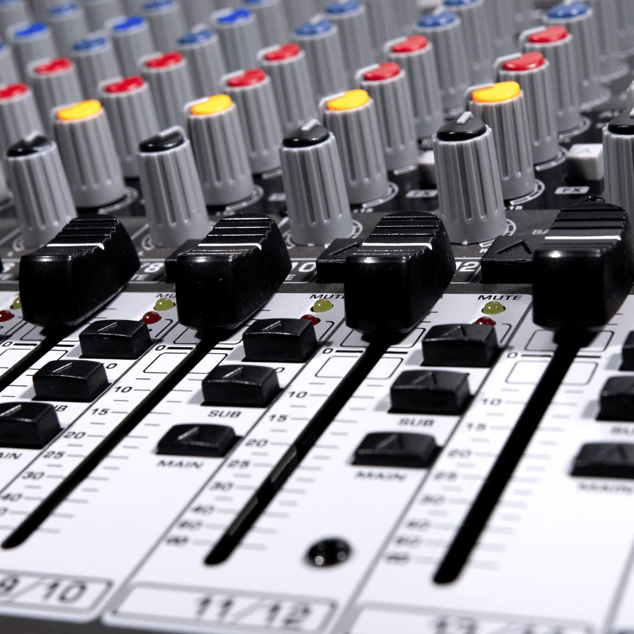 Image zoom 2 face avant de la table de mixage LA-MIX1804